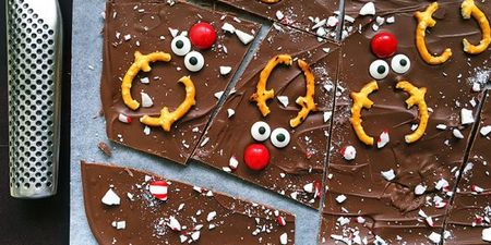 YUM! Reindeer chocolate bark is the festive treat the kids can help you make