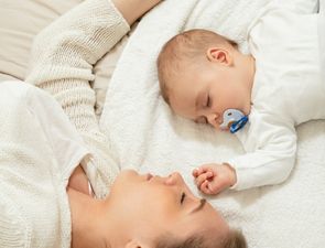 8 foods that can actually help your baby sleep better (no really, it’s true!)