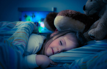 Mum extremely concerned by the way her friend puts her children to sleep