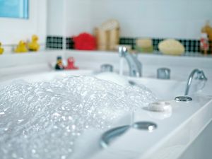 A dad’s video of a bath toy will make you throw yours out immediately