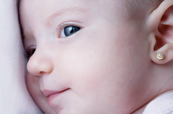 Mum’s request for advice on piercing baby’s ears doesn’t go down well