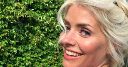 You’ll want Holly Willoughby’s M&S skirt in your wardrobe