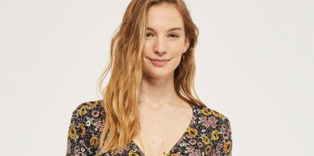 This Topshop maternity dress is now reduced to €20 and perfect for spring