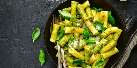 This one-pot cheesy pesto pasta is the snack we need this weekend