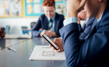 A school in Kerry has banned students from using phones outside of class times