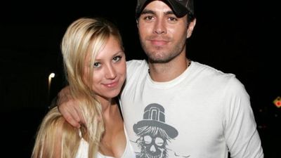 Anna Kournikova posts first photo of her baby bump four months after welcoming twins