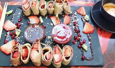 ‘Pancake sushi’ is our latest chocolate addiction and it’s SO easy to make