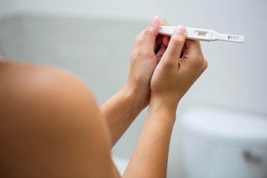 Woman with PCOS says that overhauling her diet helped her to conceive