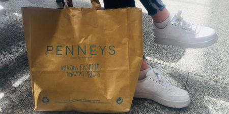These €6 Penneys sliders come in two colours and they’re IDEAL for beach days