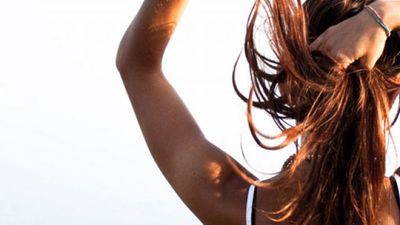 Summer glow: 3 seriously clever beauty tricks everyone should be armed with
