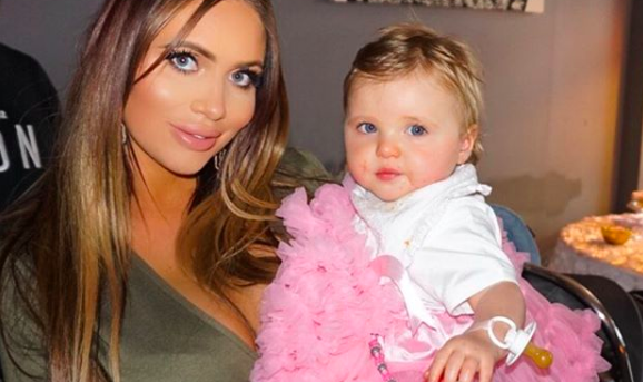 Amy Childs reveals how she gets rid of her stretch marks during pregnancy