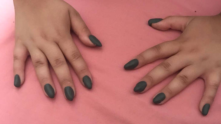 10 year old girl’s fake nails go viral after mum says no to acrylics