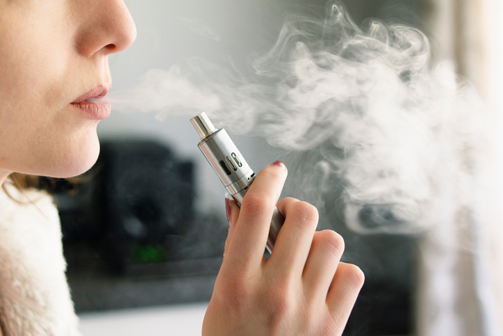 Link found between vaping in pregnancy and cot death