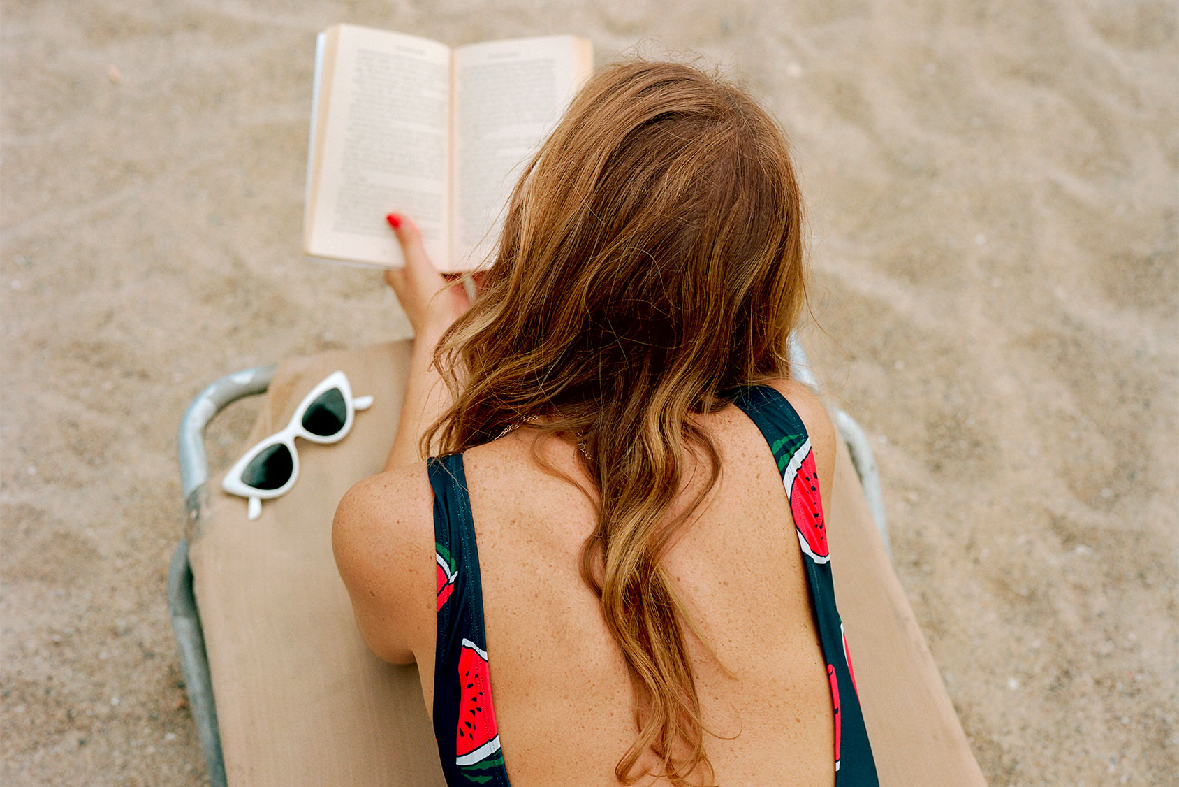 10 seriously good beach reads to pack in your suitcase this summer