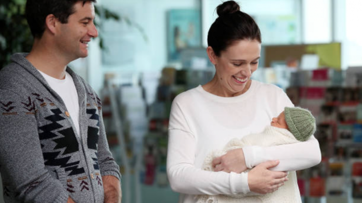 New Zealand PM brings baby to work after six week maternity leave