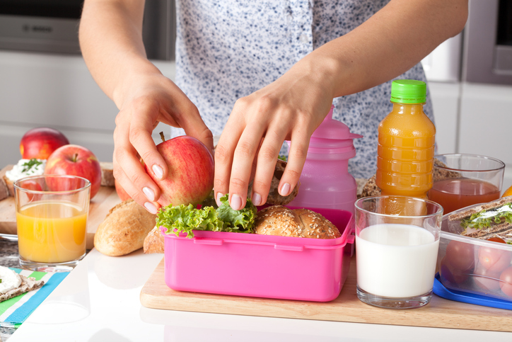 Mum claims parents who pack lunches ‘suck all enjoyment out of life’