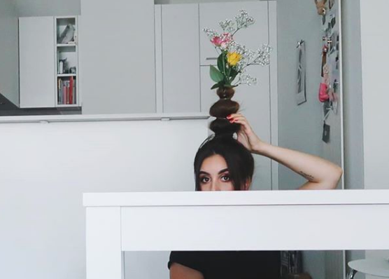 Flower vase hair is taking over Instagram, and we’re kind of digging it