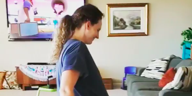 Husband wittily narrates wife’s labour like it’s an Animal Planet documentary