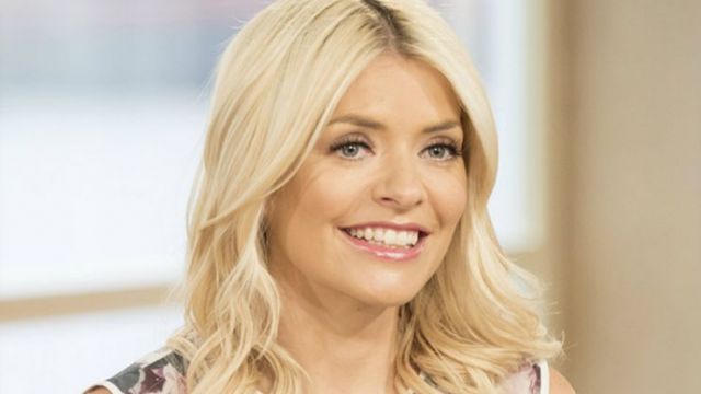 Holly Willoughby slammed by fans for wearing a suit that ‘looks like pyjamas’
