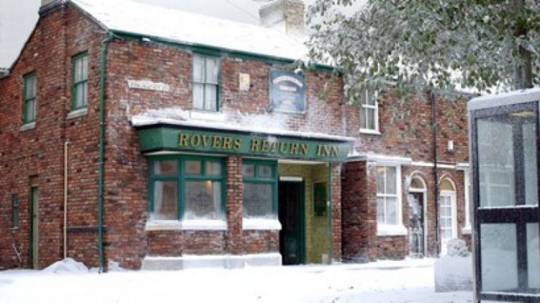 Fan favourite Corrie character to be left fighting for their life this Christmas