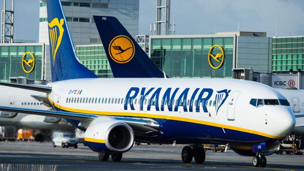 Armed officers intervene as Ryanair flight forced to land over row between passengers