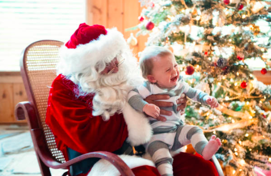 Parenting expert says forcing kids to sit on Santa’s lap is ‘bullying’