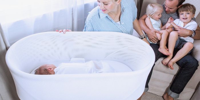 This 'smart' baby bed costs over €1,100 - would you pay it?