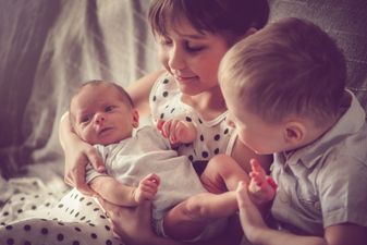 Kids with siblings develop different brain structures compared to only children, study says