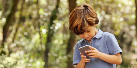 Children who own phones younger are less likely to do well in tests
