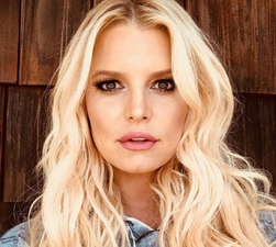 Jessica Simpson reveals she’s experiencing a variety of health problems during her third pregnancy