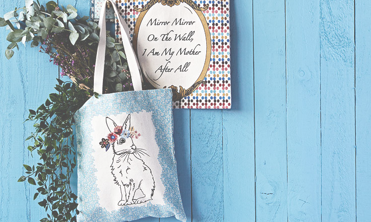 Yikes – Mother’s Day is TOMORROW! Here are 10 gorgeous gifts she’ll love