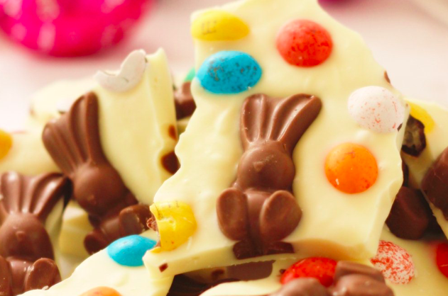 Malteser Bunny Easter bark is an easy, quick treat to whip up with the kids