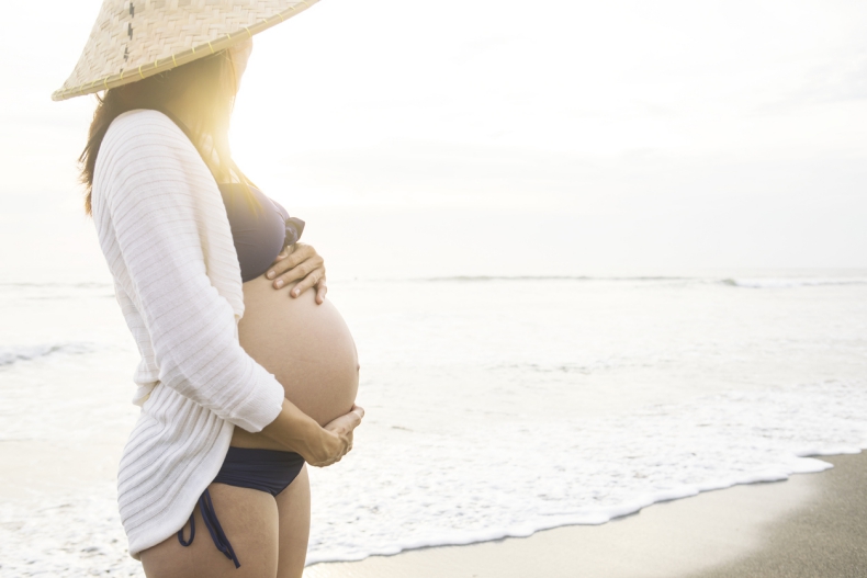 Pregnancy: 10 Top Tips for keeping cool during pregnancy this summer