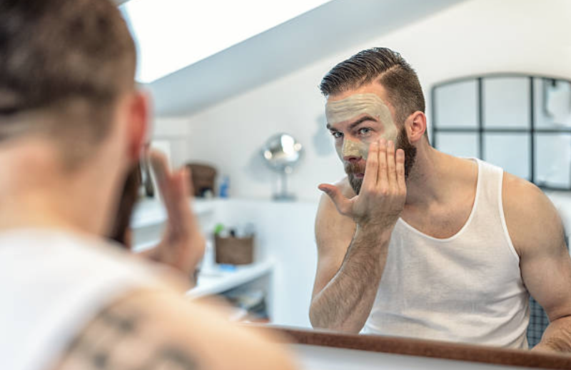 Seven out of ten men admit to stealing their other half’s skincare products