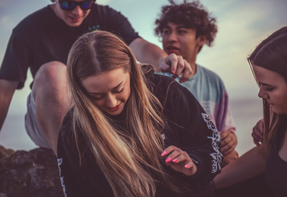 Teenagers who form close friendships tend to have better relationships later in life