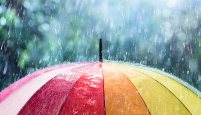 Met Éireann predict heavy rain and high temperatures for the entire day