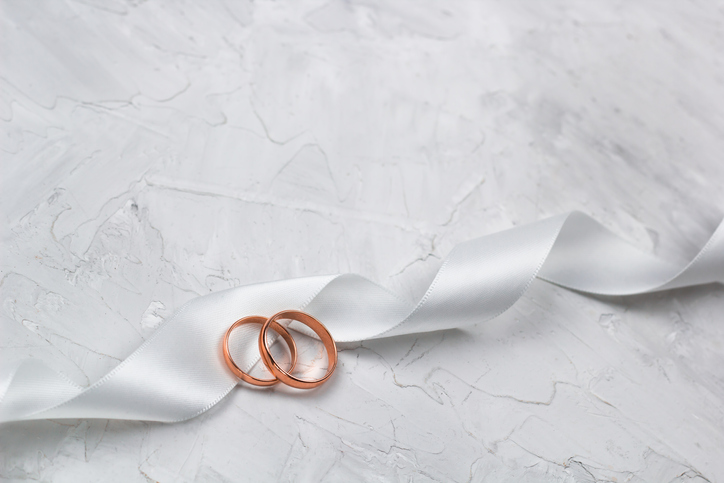 The gorgeous wedding ring trend that’s becoming very popular with Irish couples
