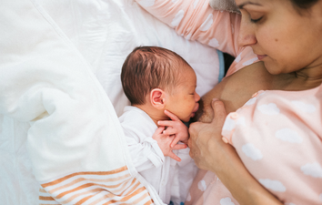 Midwife shares helpful tip on how to clear a clogged milk duct