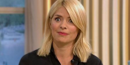 Fans are really not loving the dress that Holly Willoughby wore this morning