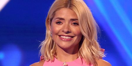 Holly Willoughby wore a gorgeous velvet mini skirt this morning, and it’s €23 in the Warehouse sale