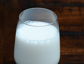 Crafty mum comes up with super-simple trick to help children pour milk without spilling