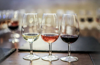 There’s a virtual white wine tasting happening on Instagram tonight