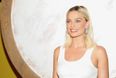 PSA: Visible roots are officially ‘in’ for summer 2020, thank God