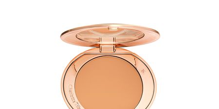Charlotte Tilbury Airbrush Flawless Finish Powder is now available in 4 shades