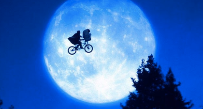 Cancel whatever plans your had for Sunday and go watch E.T. at this Dublin drive-in cinema