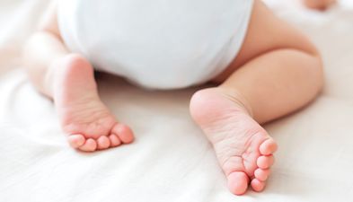 Woman unexpectantly gives birth to nine babies after doctors miss them on scan