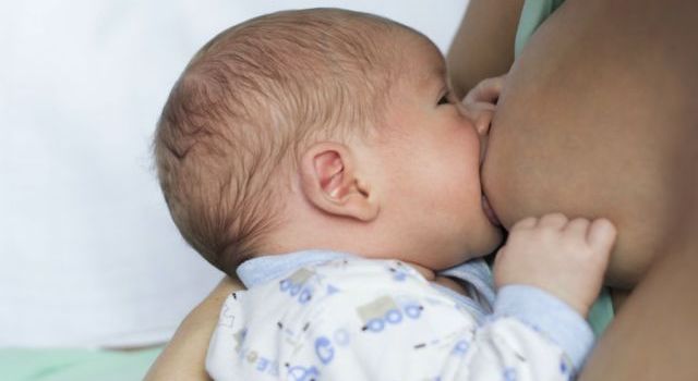 Kildare Nurse becomes go-to for Online Breastfeeding Advice