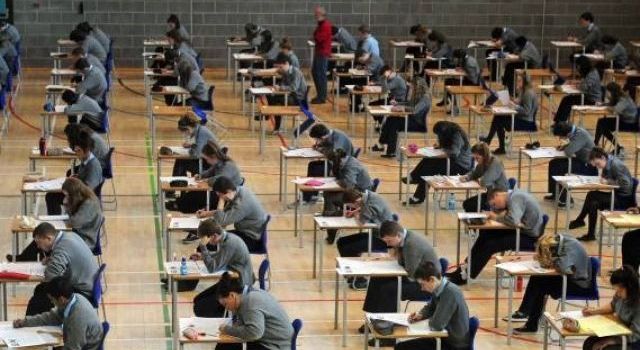 Leaving Cert select between exams or accredited grades