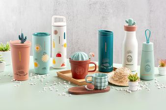 Not to be dramatic, but we think we might die if we don’t get these Starbucks cups