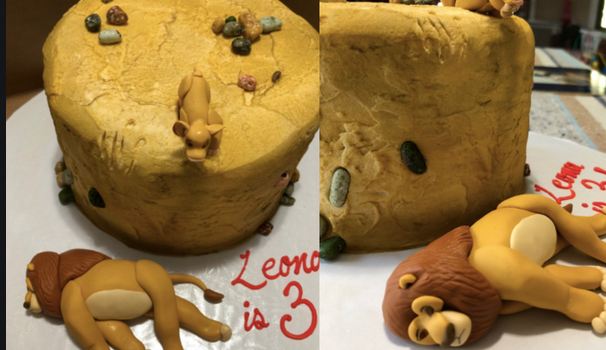 3-year-old requests mobid scene from Lion King on her birthday cake
